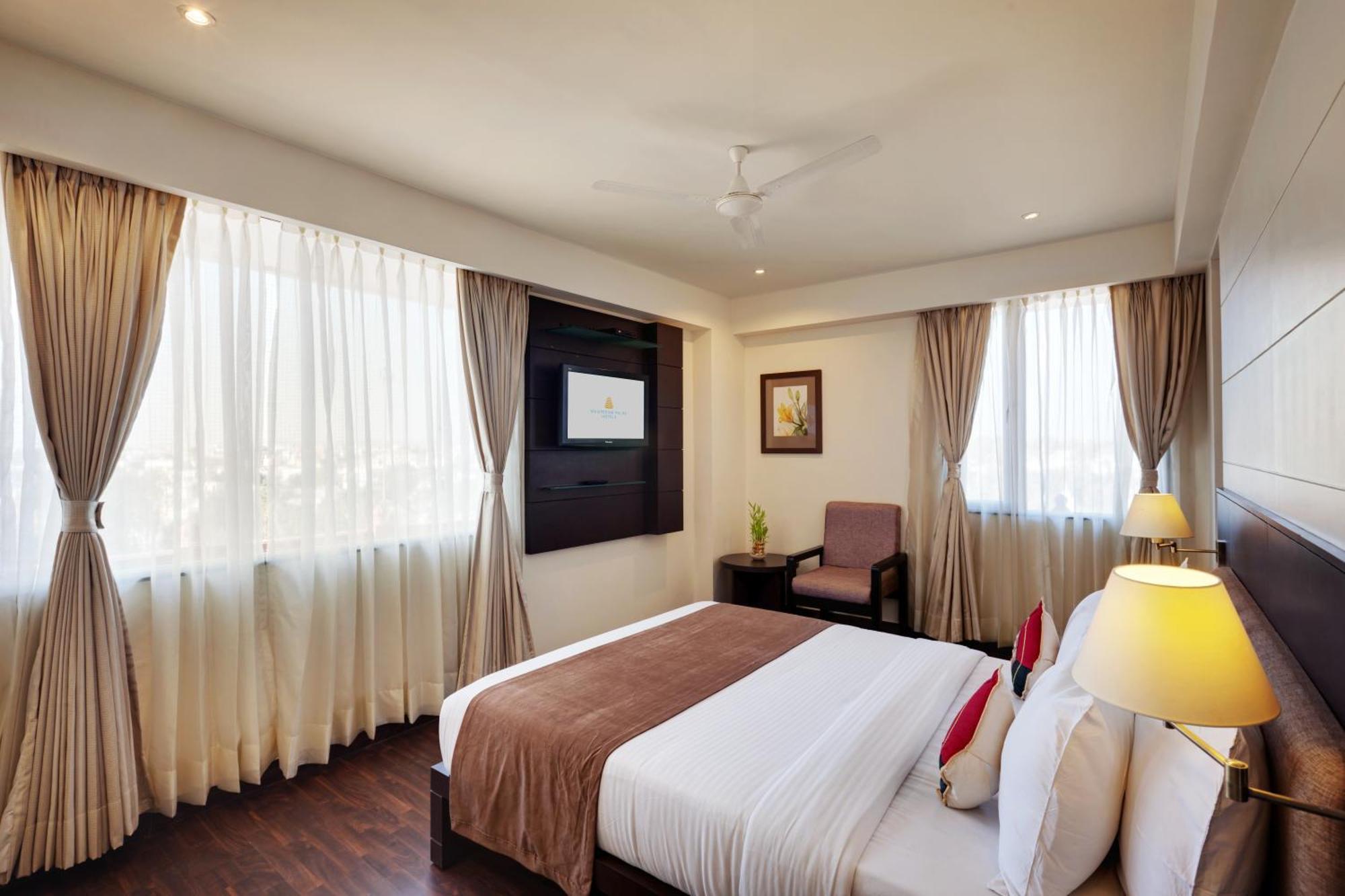 Whispering Palms Hotel Dźajpur Zewnętrze zdjęcie