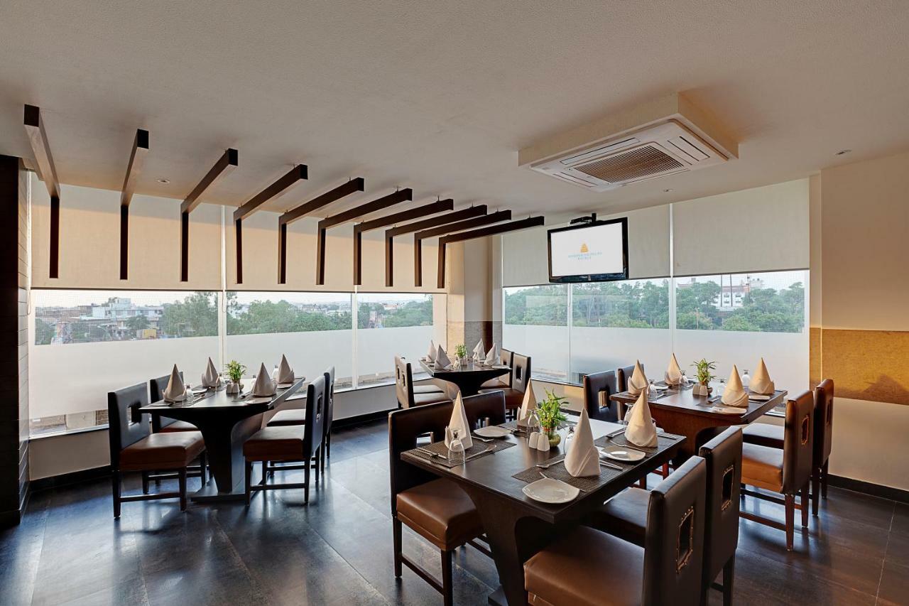 Whispering Palms Hotel Dźajpur Zewnętrze zdjęcie